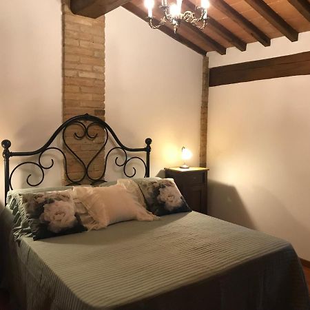 La Perla Tra Gli Ulivi Apartment Siena Exterior foto
