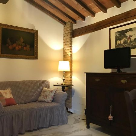 La Perla Tra Gli Ulivi Apartment Siena Exterior foto