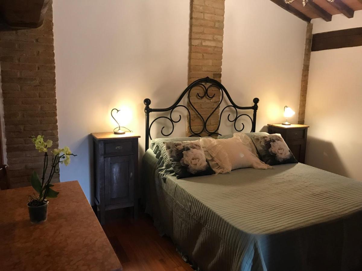 La Perla Tra Gli Ulivi Apartment Siena Exterior foto