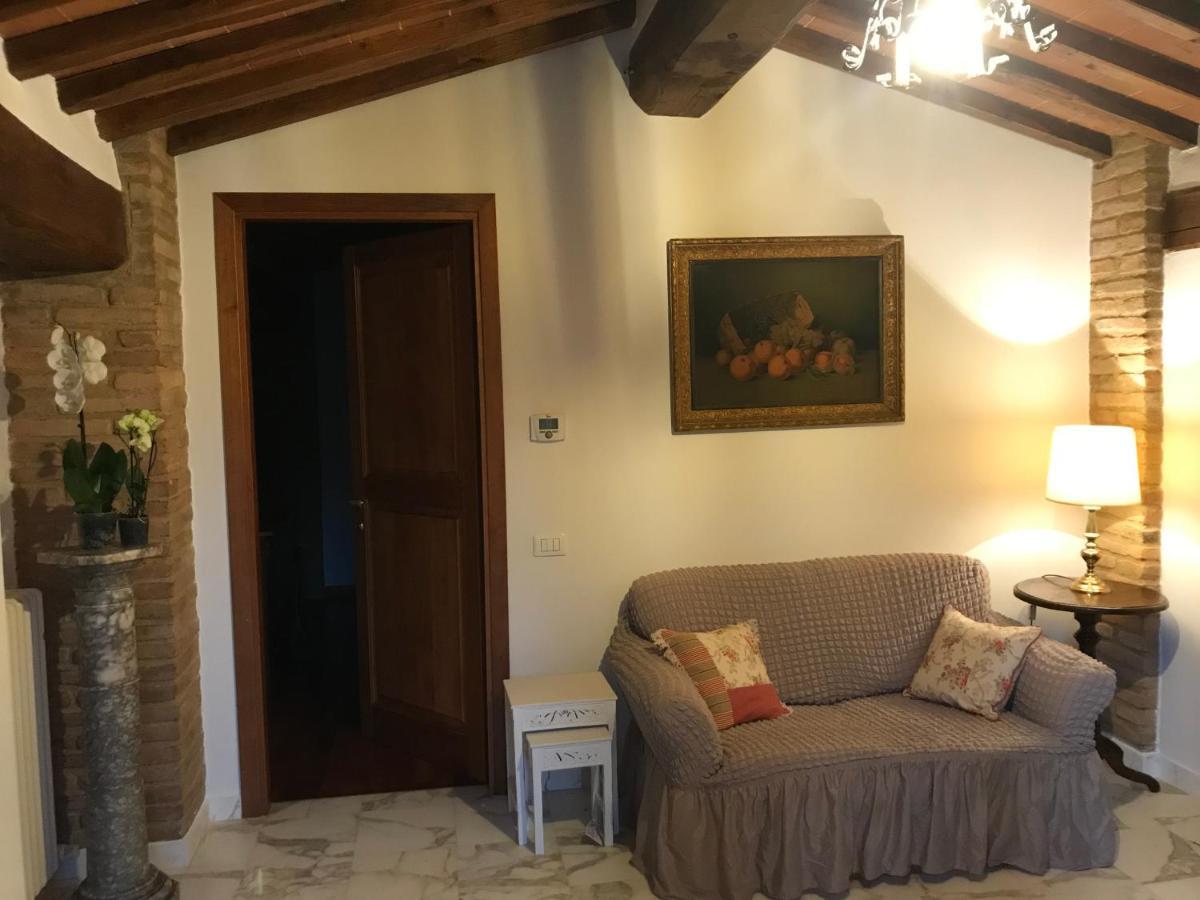 La Perla Tra Gli Ulivi Apartment Siena Exterior foto